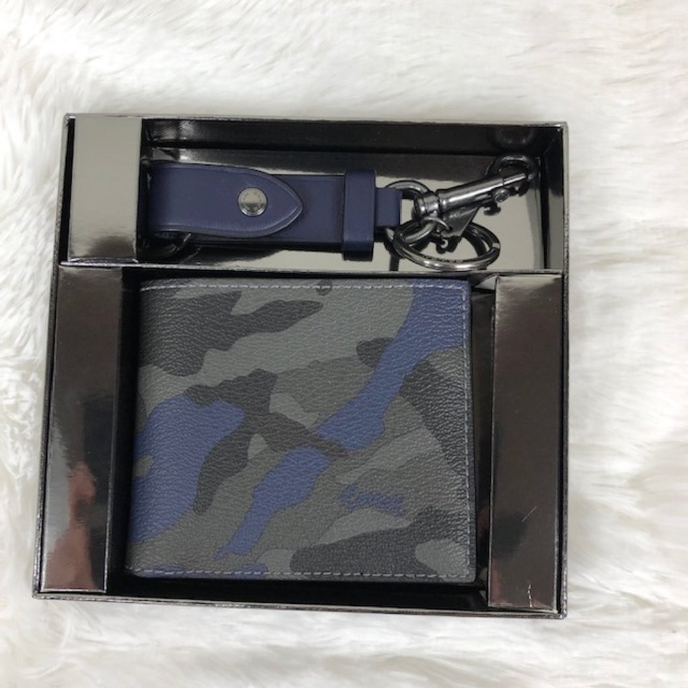 Coach Boxed Id Billfold Wallet Key Fob Set